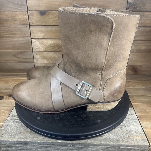 Softwalk Rayne Boots Womens Sz 9 Brown Leather Casual Mid Buckle Bootie Sherpa - Picture 3 of 10
